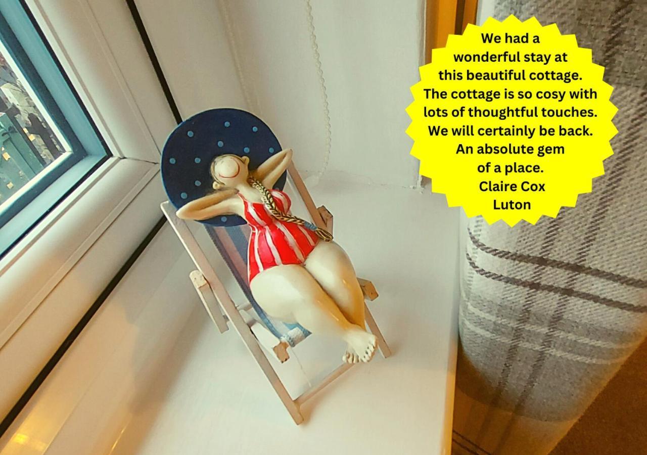 Romantic Lakeside Cottage By The Beach! With Super Cosy Log Burner! The Perfect Escape To Your Home From Home By The Sea! So Relaxing - You Won'T Want To Leave! Pet Friendly! Mablethorpe Luaran gambar